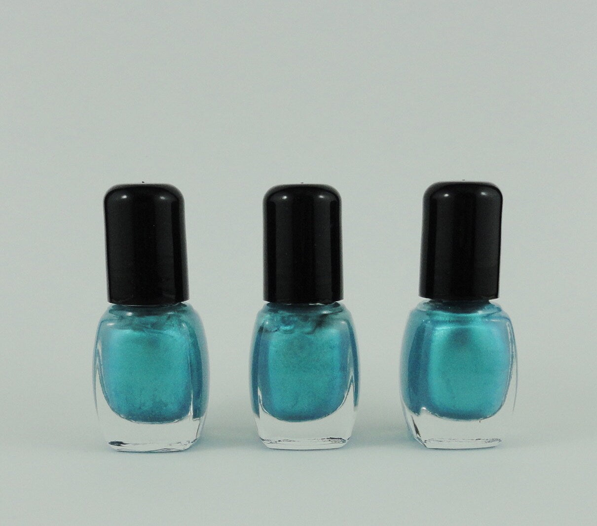 CADILLAC golden Yellow Nail Polish