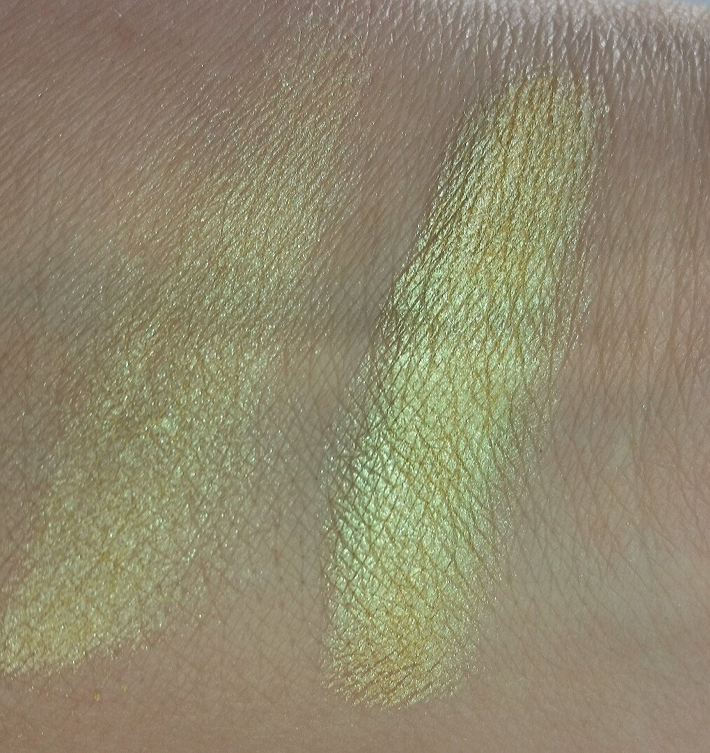 SOIREE - Pink Pearl Shimmer Eyeshadow