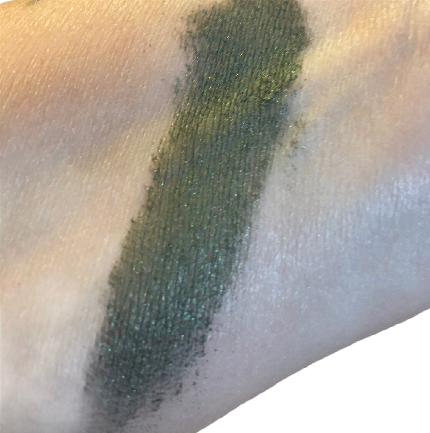 FRESH - Forest Green - Eyeshadow - Shimmer - Luster Mineral Makeup - Eye Shadow - Green Eyeliner