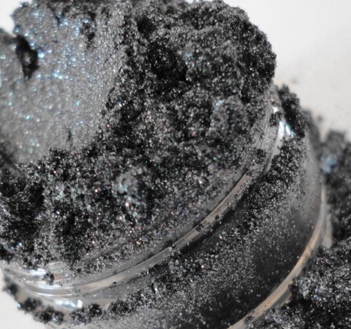 Silver Set -Metallic Silver Eye Shadow