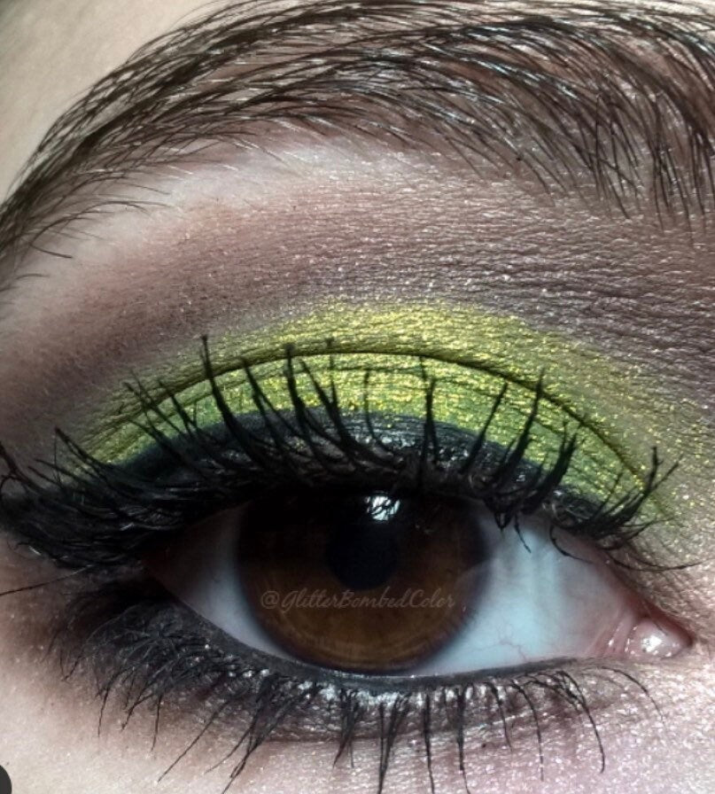 GRIND - Green Eyeshadow Shimmer- Natural Mineral Makeup - Eye Shadow - 10g Sifter Jar- Green Golden Eye shadow - Duo Chrome