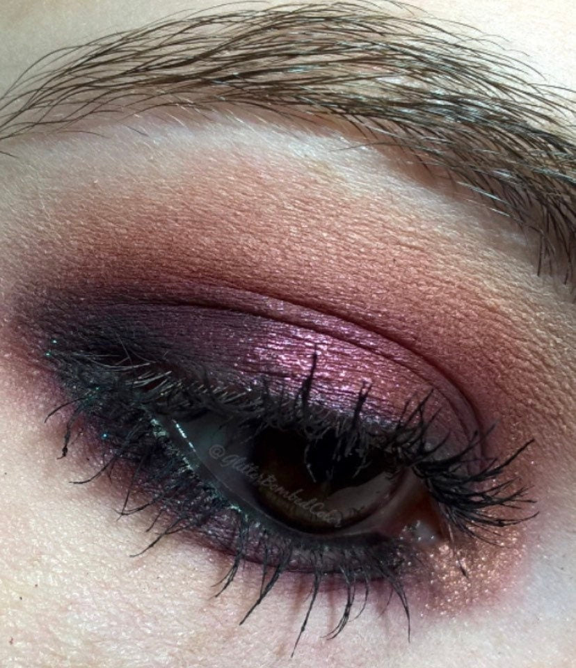 FANGBANGER - RED eyeshadow- shimmer- luster - mineral makeup eye shadow 10 g jar - red eyeliner - smokey eyes - Natural Organic Vegan Sheen