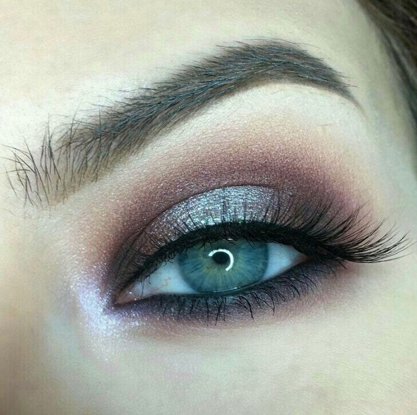 SIN Red shimmer Duo Chrome Eyeshadow