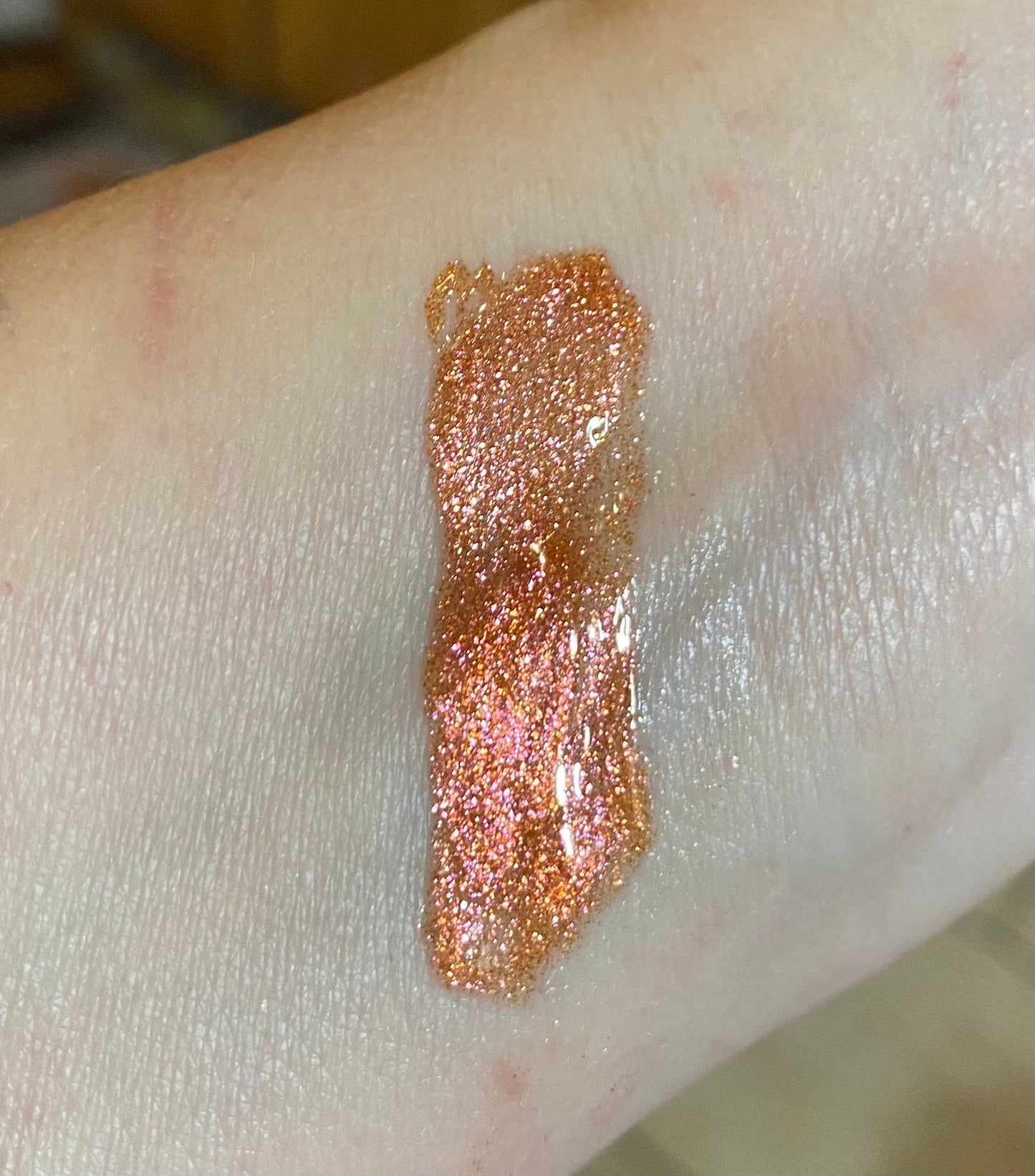 BLISS Lipgloss- Coppery Pink-Translucent- Buttercreme scented-Glitter-Liquid lipstick - Shimmer-Luster - Mineral Makeup Vegan - Pearly