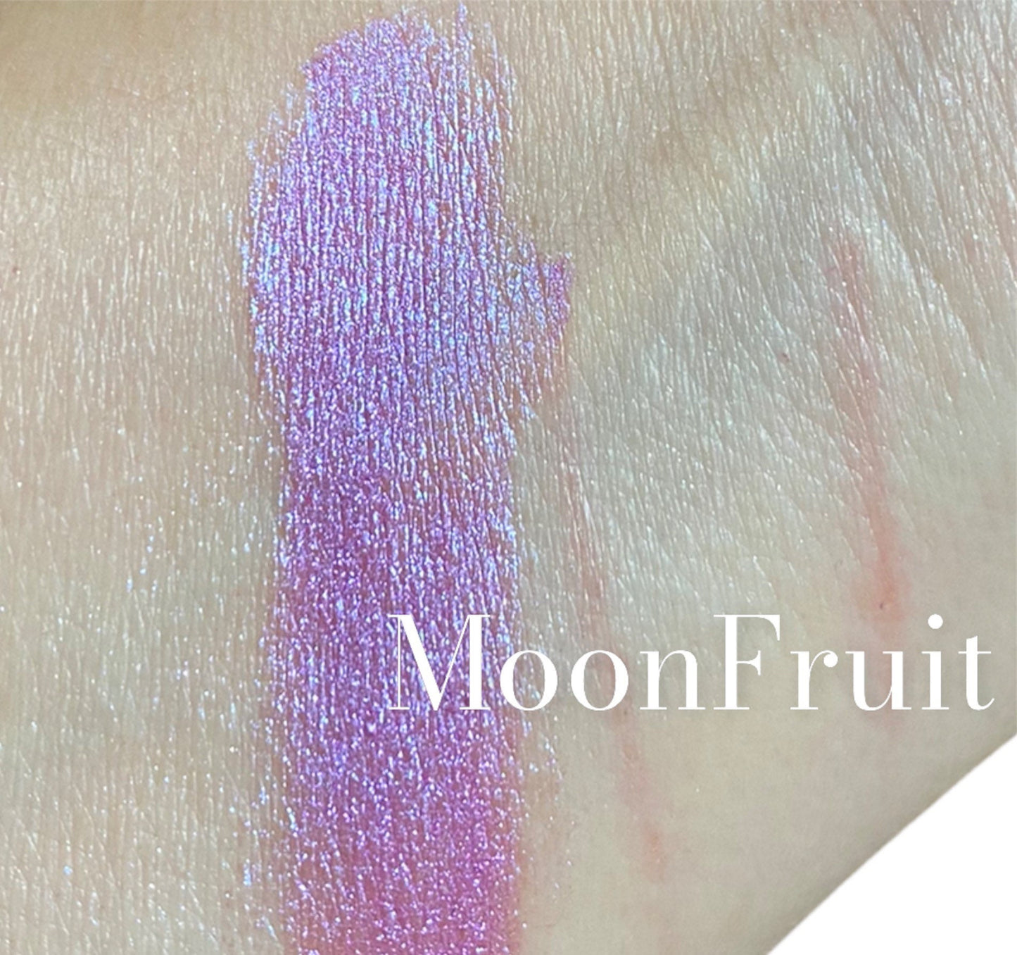 MOONFRUIT- Purple plum Eyeshadow