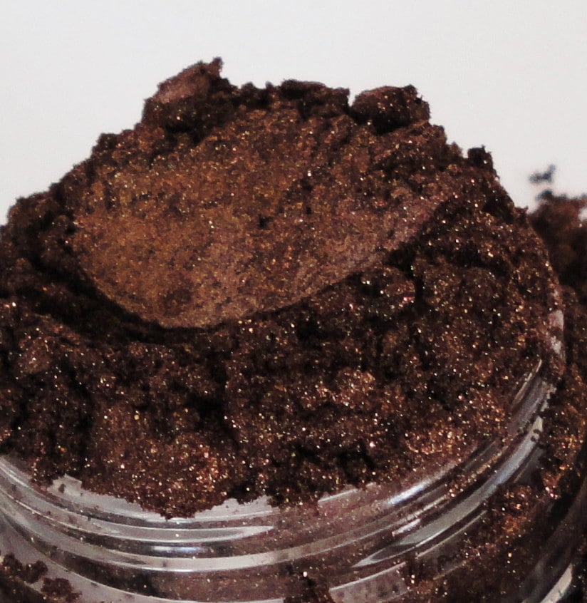 MOONSTRUCK Taupe Pink Shimmer Eyeshadow