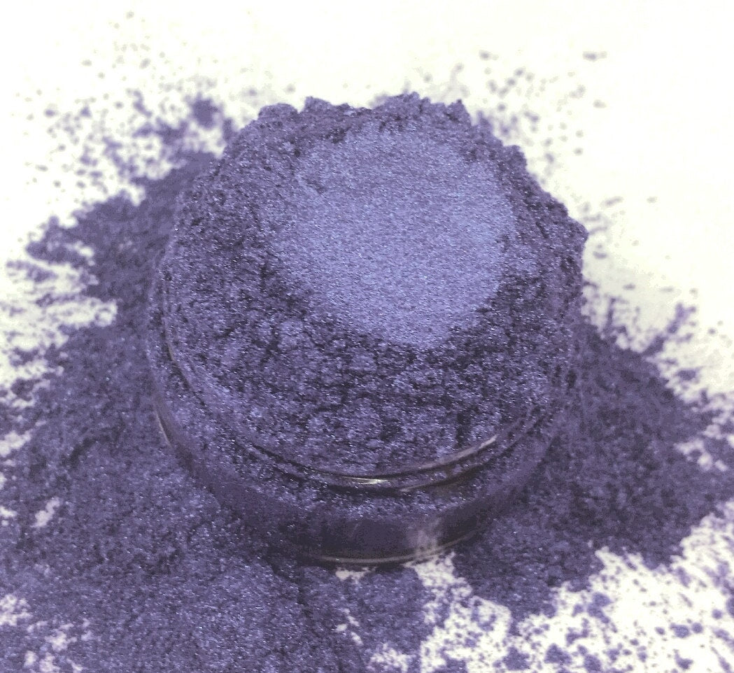 RUINED Green Eyeshadow Shimmer  Sparkle Celedon  Eyeshadow  Eyeliner Mineral Make up eyeliner 5g Sifter Jar Vegan Natural Baby Green