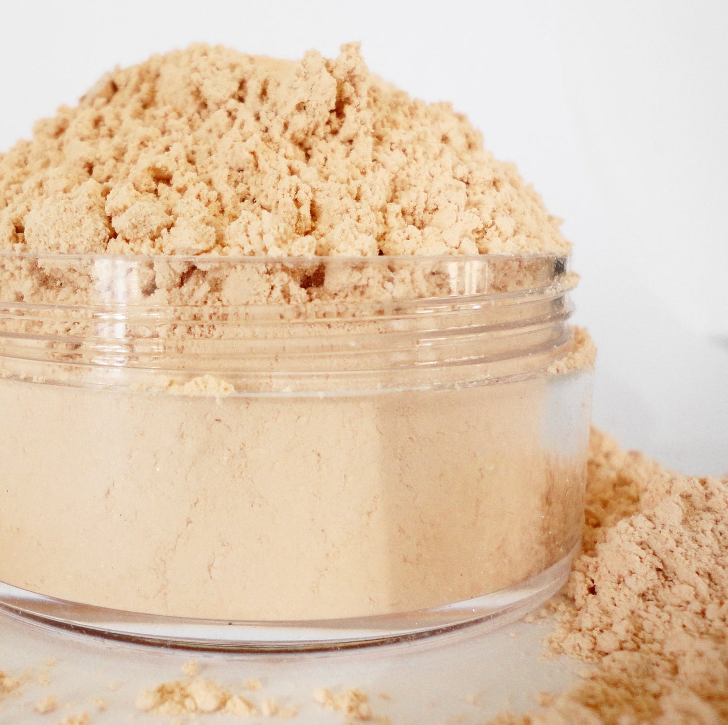 PALE WARM BEIGE- Foundation - Mineral Makeup