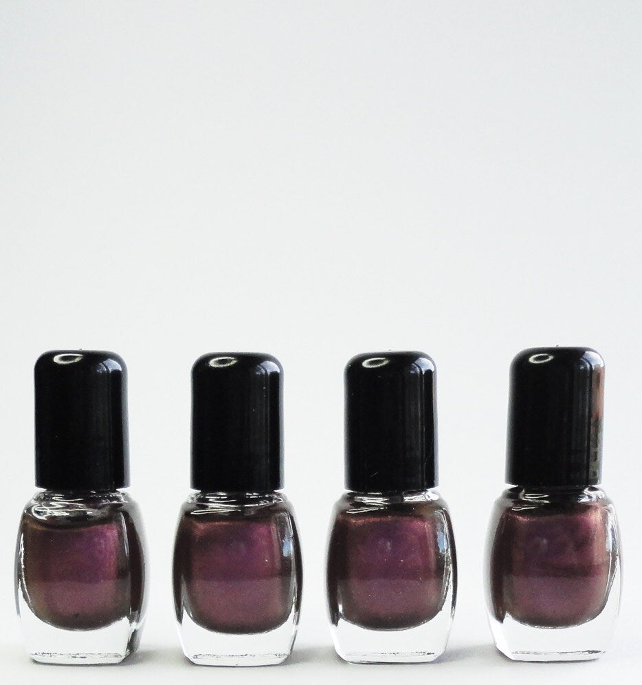 Green Nail Polish - Green Gold-  Lime Vegan - Shiny  Glossy - Smooth - nails - free from harsh chemicals - indie nails polish KRYPTONITE